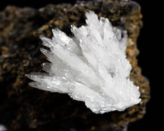 Celestine Spray on Hematite