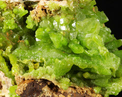 Pyromorphite on Limonite