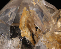 Quartz with Clay inclusions