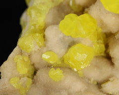 Sulfur on Aragonite