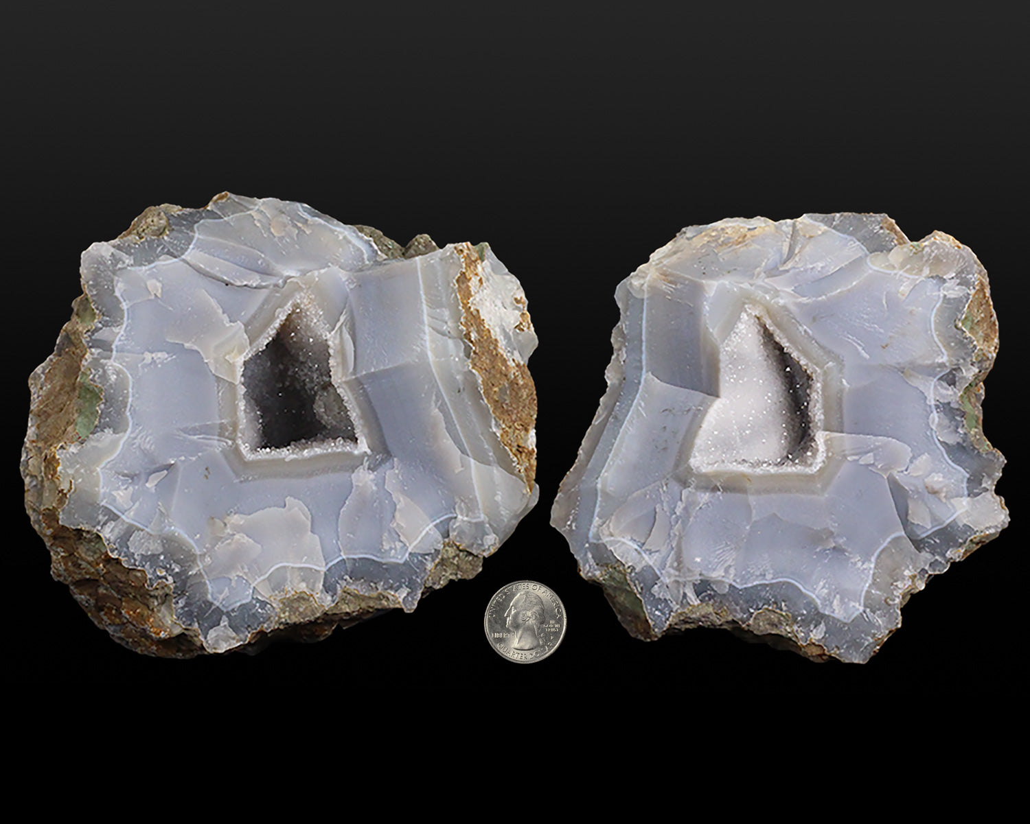 Agate Geode (2 halves)