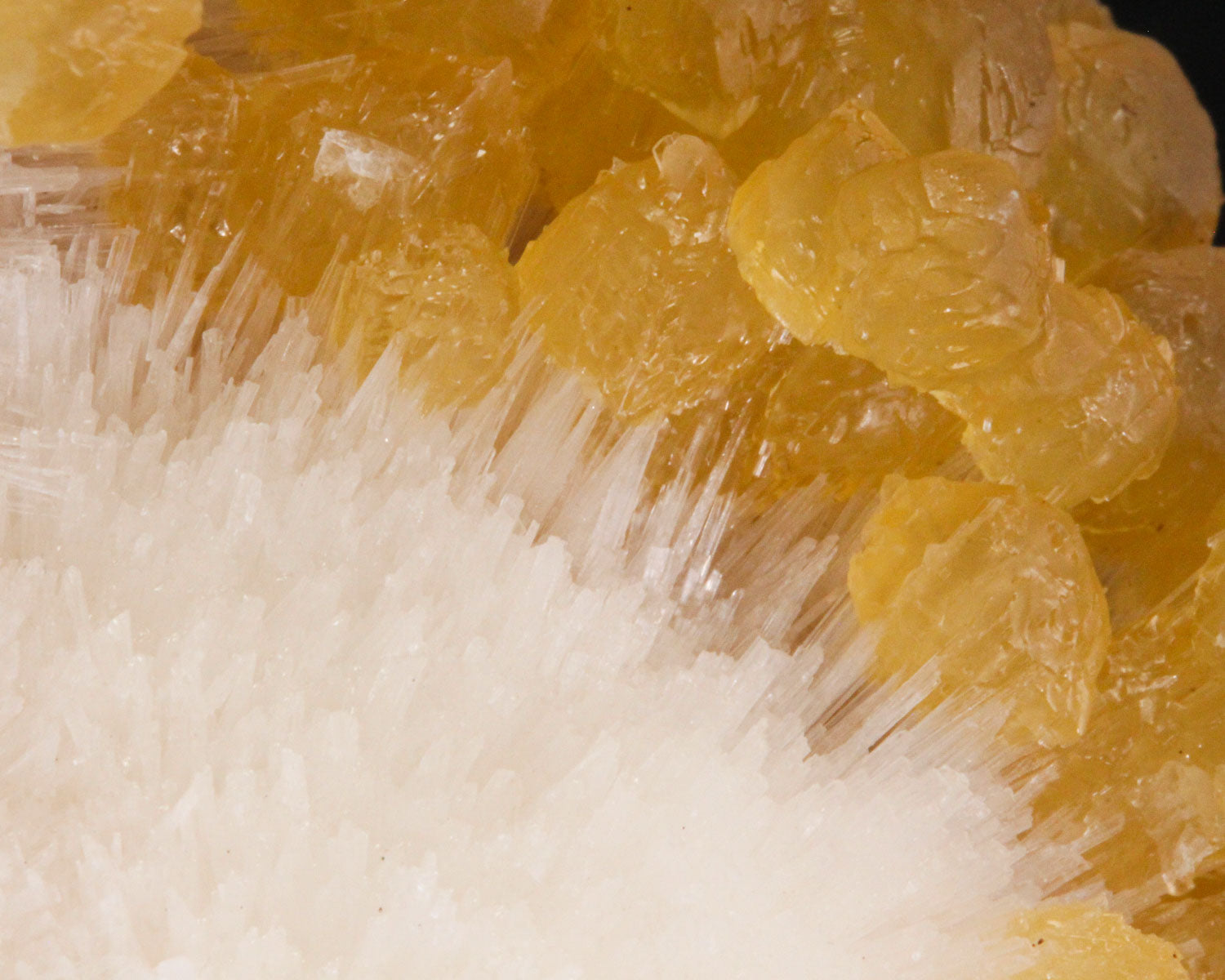 Calcite on Scolecite