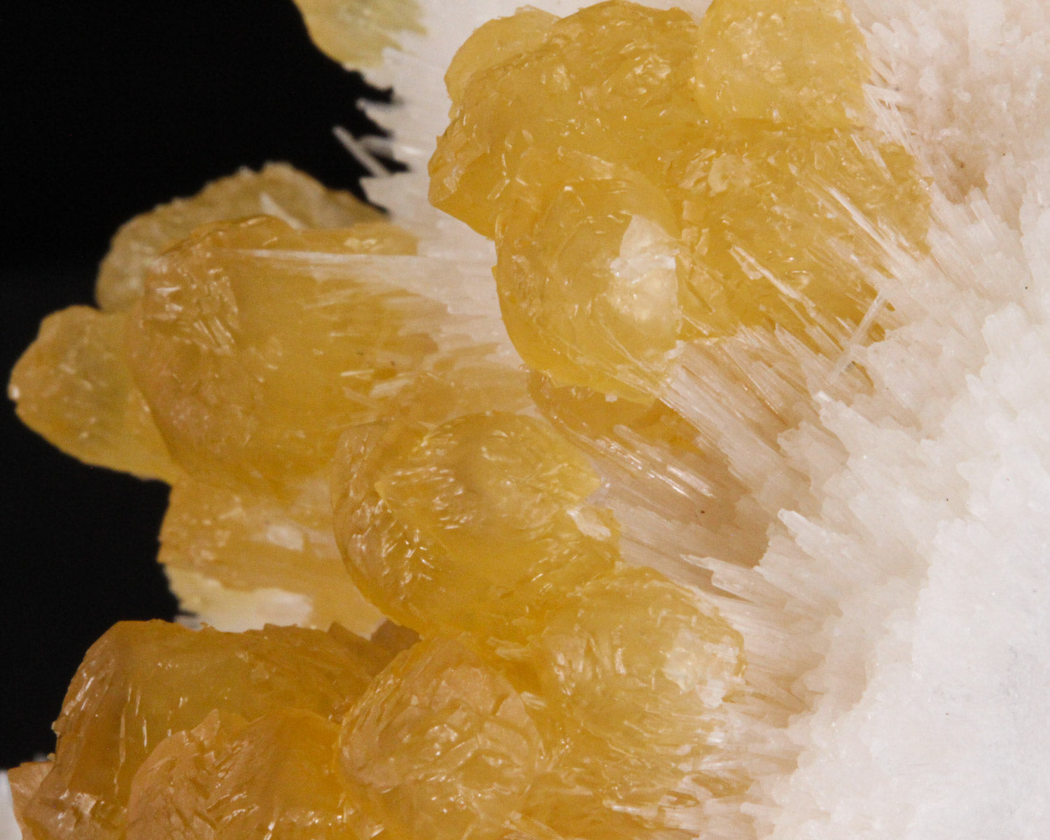 Calcite on Scolecite