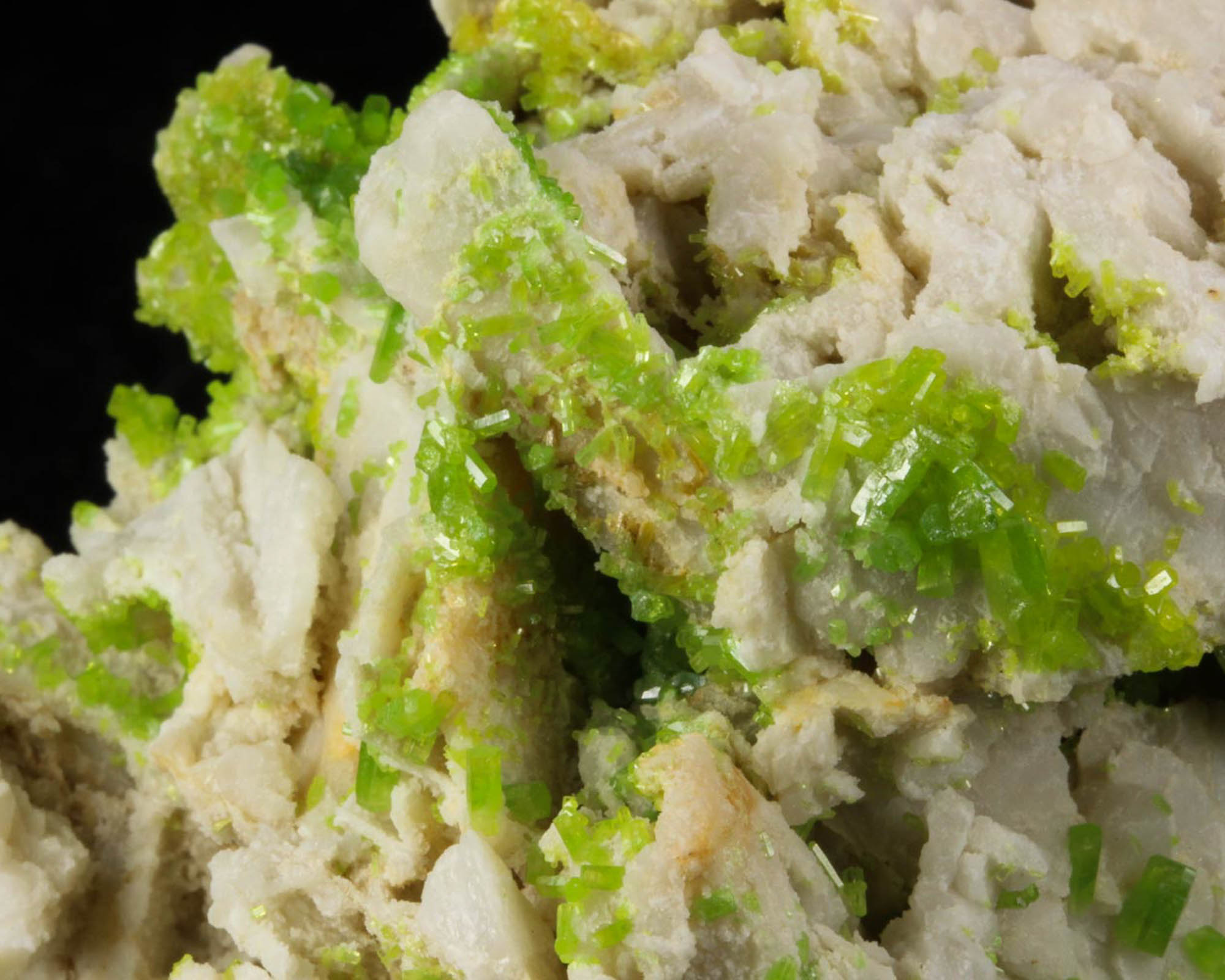 Paramorphite Pyromorphite – UnderGround Treasures