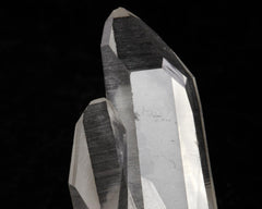 Quartz cluster