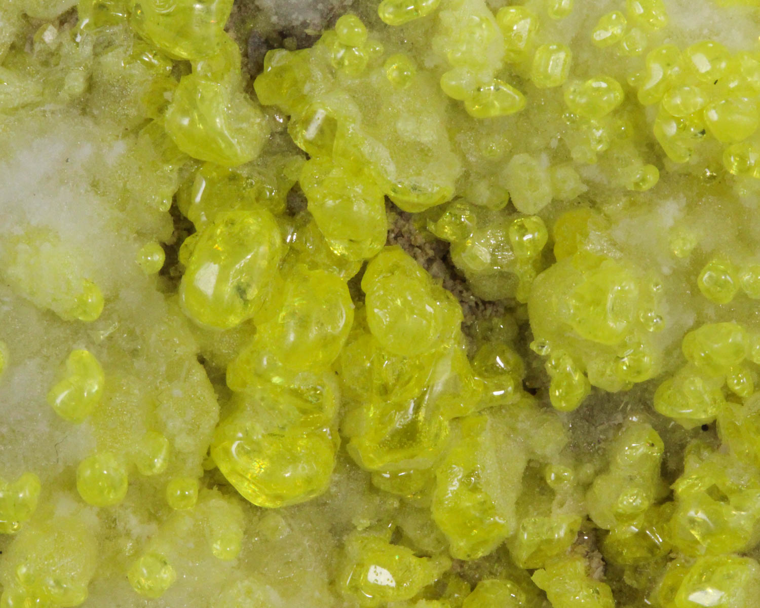 Sulfur with Calcite